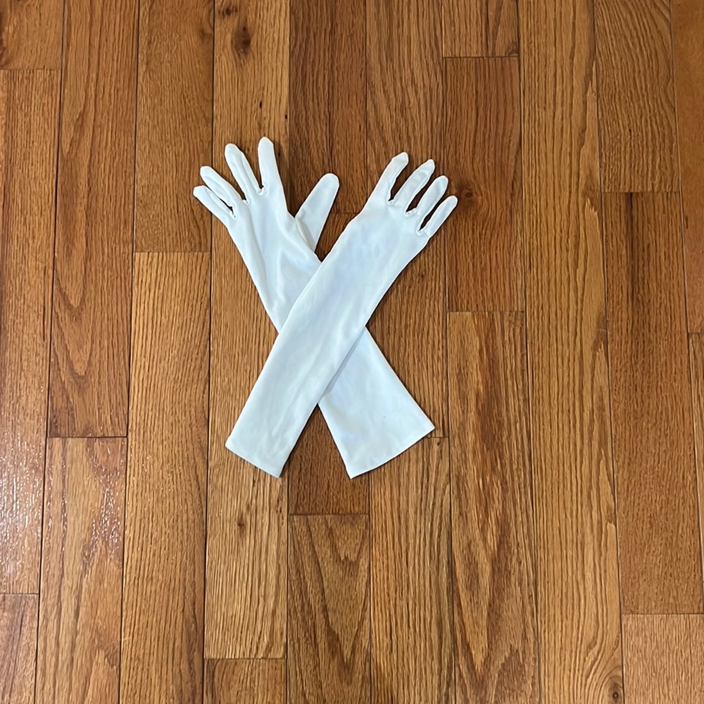 White gloves small hands